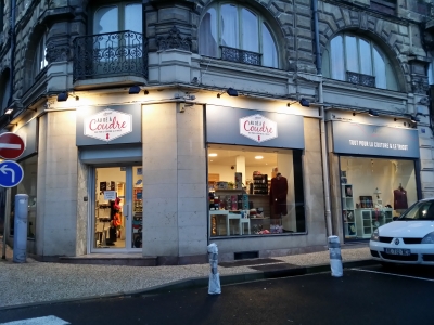 Au dé Í  coudre Nevers